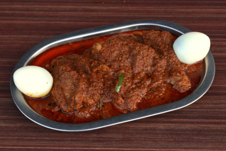 Dhaba Chicken With Egg