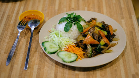 Chicken Stir Fry With Steam Rice