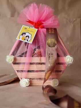 Assorted Rakhi Hamper