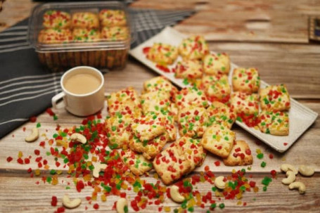 Tutti Frutti Cookies (400 Gms)