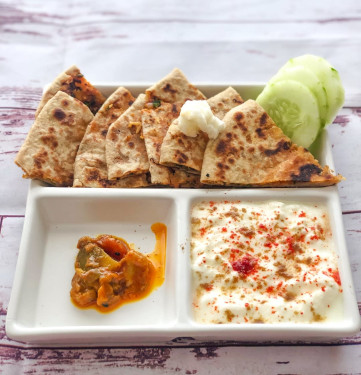 Aloo Paratha With Dahi Dahi Achar