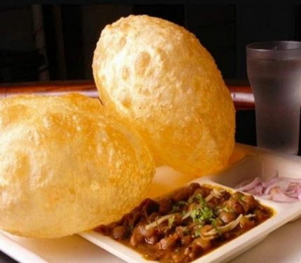 Delhi Ke Mashoor Chole Bhature