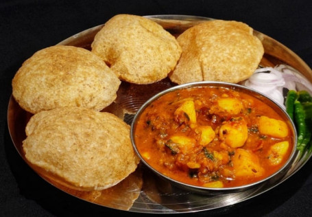 Aloo Sabji Poori (4Pc)