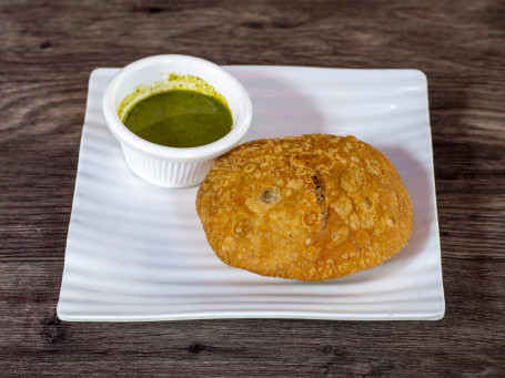 Pyaz Ki Kachori(With Kadi+Chatni)