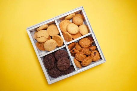 Gift Hamper 599/ (Choose Any Four Cookies