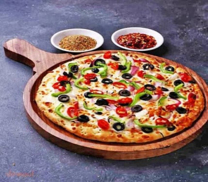 Pizza Paneer De Cebolla Y Capsicum