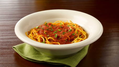 Acompañamiento De Espaguetis A La Marinara
