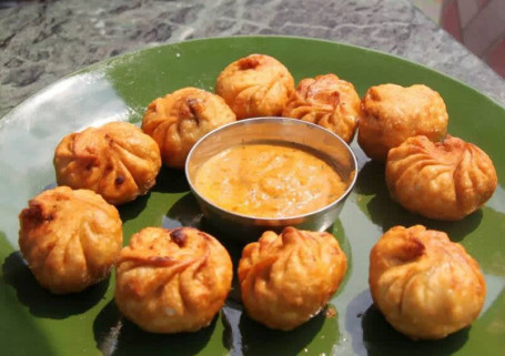 Veg Peshawari Momo [8Pcs]