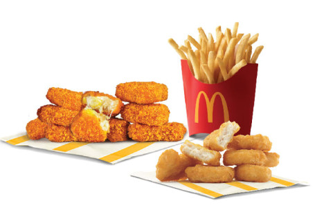 Chicken Mcnuggets 6 Piezas Cheesy Veg Nuggets 9 Piezas Papas Fritas (M)