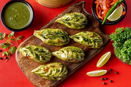 Paneer Hariyali Momos[6 Pcs]