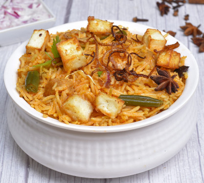 Full Plate Hyderabadi Paneer Biryani