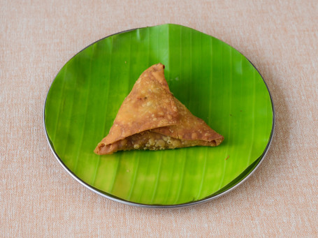 Veg Samosa (1 No)