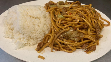 L32. Almuerzo Especial De Carne De Res Lo Mein