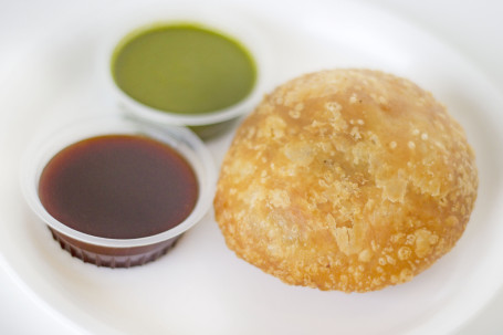 Pyaz Kachori (2 Pc)