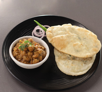 Chola Bhatura Paneer Stuffed