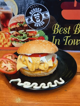 Chicken Cheese Makhani Burger