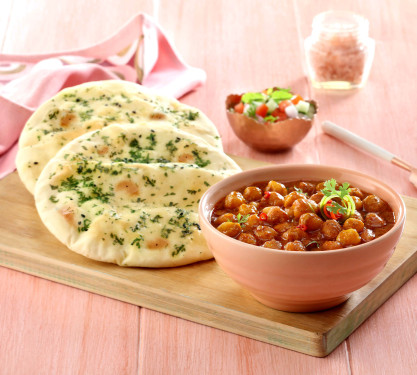 Chole Kulcha(2 Pcs)