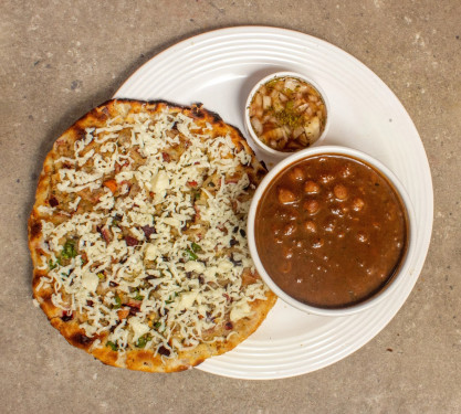 Chola With Paneer Stuff Kulcha