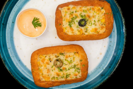 Stuffed Garlic Bread With Corn &Cheese