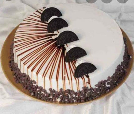 Chocochip Oreo Cake