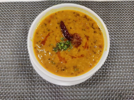 Dal Yello Tadka