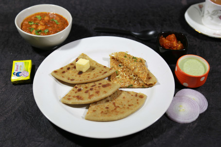 Aloo Pyaaz Paratha.[1 Pc]