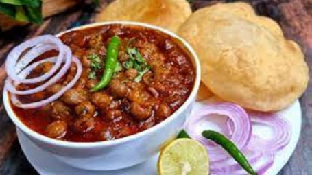 Cholla Bhattura