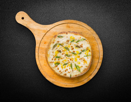 7 Green Chilli Corn Pizza