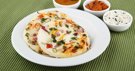 Masala Uttapam(02 Pcs)