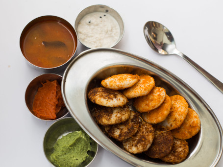 Assorted Podi [12 Pieces]