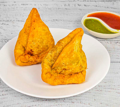 Samosa Chola (2 Pcs)