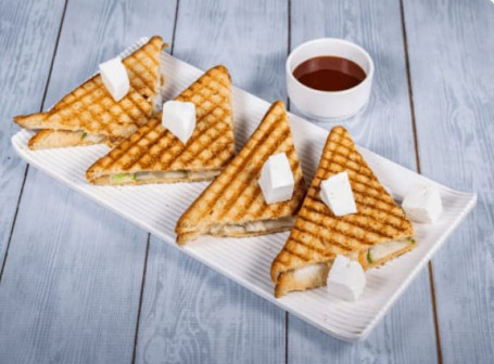 Creamy Paneer Grilled Brown Sandwich (4 Pcs)