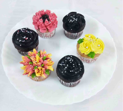 Decorated Cup Cake 1 Pc