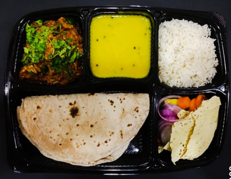 Baingan Bharta Thali