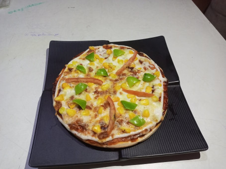 8 Tandoori Corn Pizza