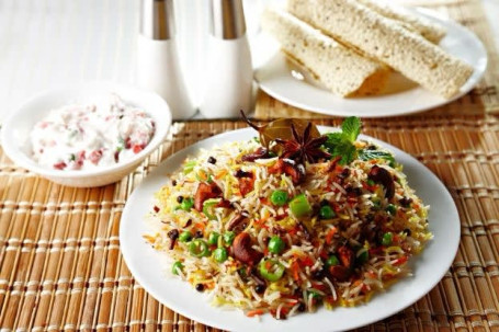 Zaikedar Veg Dum Biryani 750 Grams