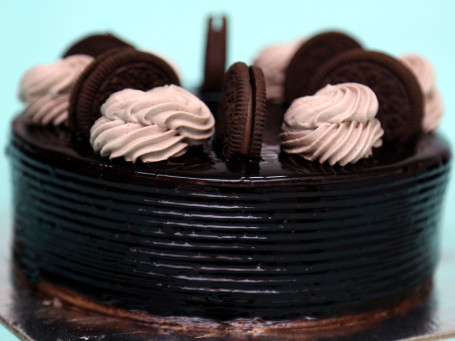 Oreo Truffle Cake (Eggless)