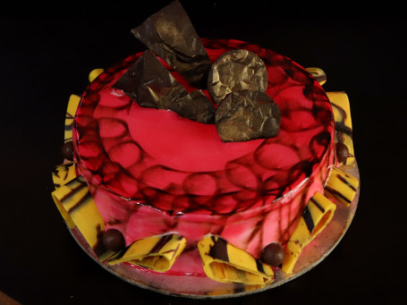 Fresh Fruit Fantasy Cake (Half Kg)