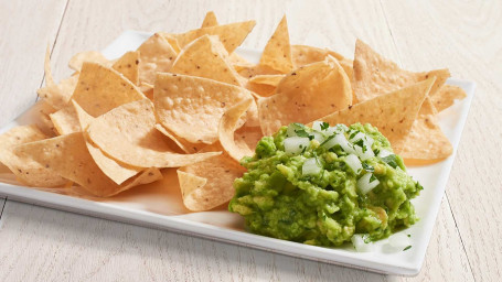 Fresh Guacamole Chips Cal