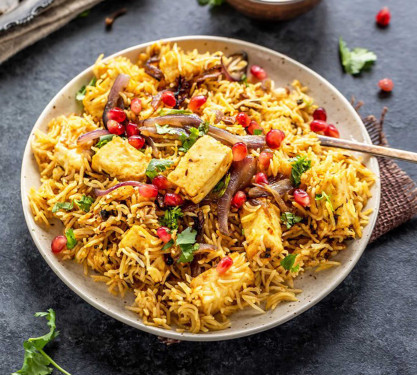 Bhuna Paneer Handi Dum Biryani