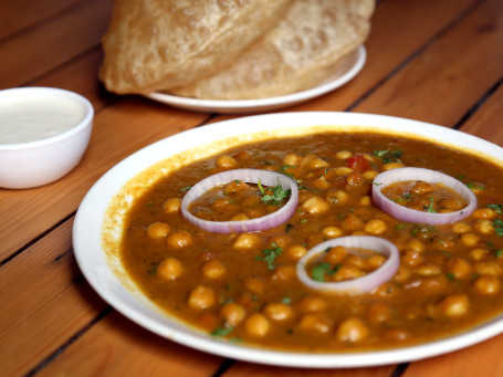 Chole Bhatoore With Raita