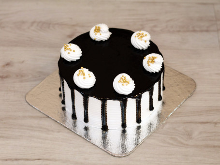 Eggless Royal Choco Vanilla Cake (500 Gms)