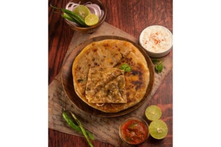 Jumbo Paneer Tikka Paratha (Served With Amul Butter)