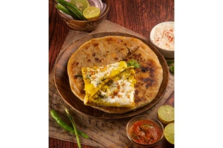 Jumbo Cheese Garlic Paratha (Served With Amul Butter)