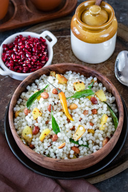 Sabudana Khichdi With Mixture