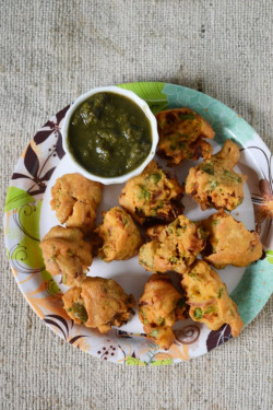 Sindhi Bhajiye 100 Grams