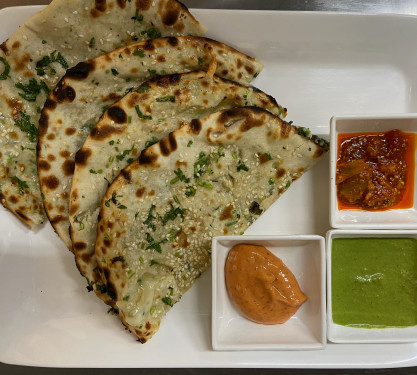 Cheese Chilli Kulcha Combo