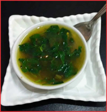 Sopa Methi (Sopa De Hojas De Fenogreco)