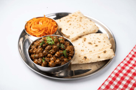 Pindi Chana Rumali Roti Combo