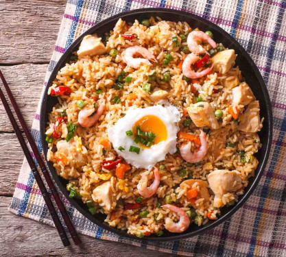 Mixed Fried Rice Prawn, Egg, Chicken)